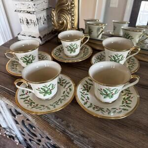 Lenox Holiday Dimension Holly Cups Saucers Set of 5 USA